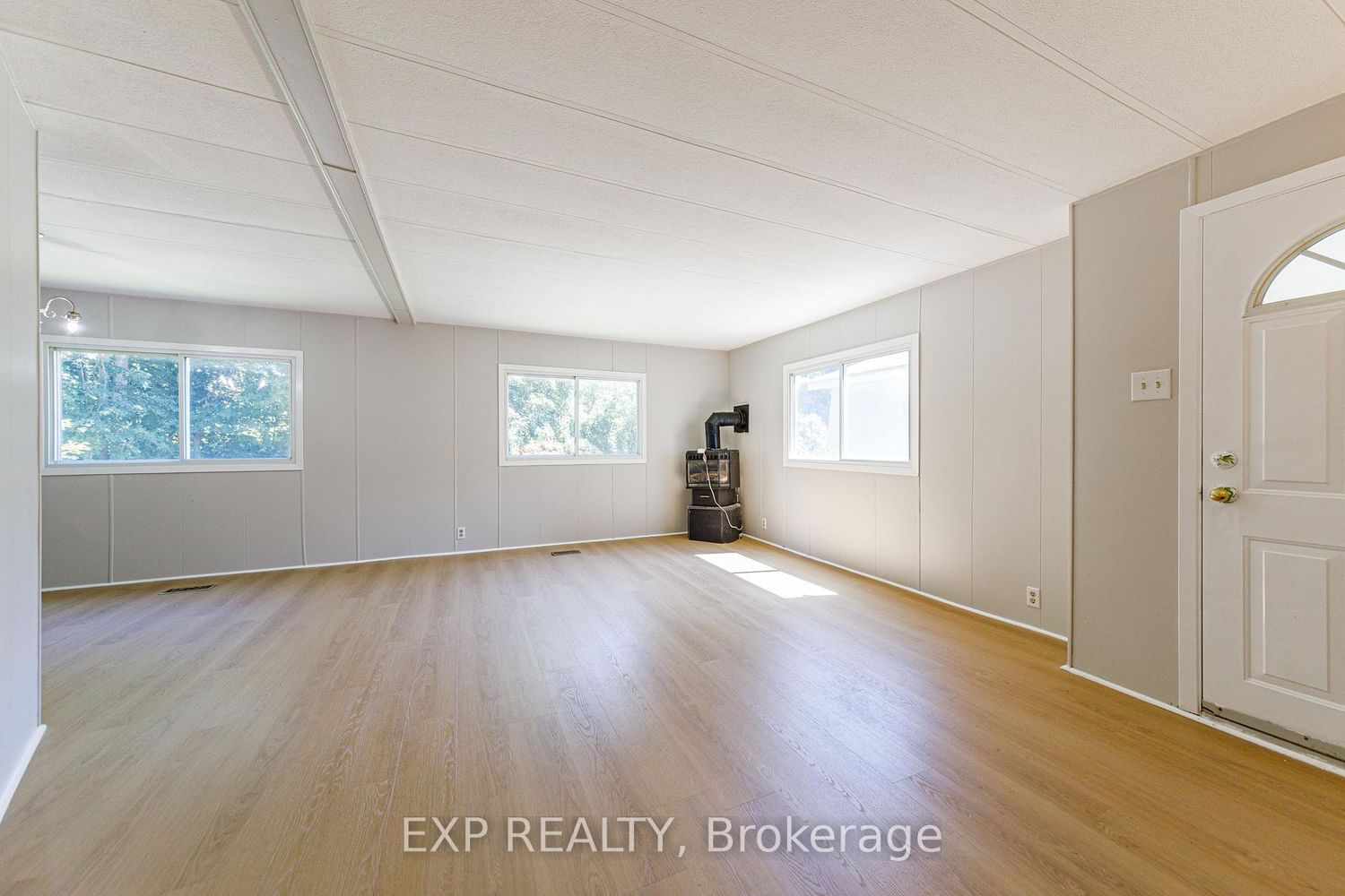 21 Maplewood Avenue • Carleton Place, ON photo 8