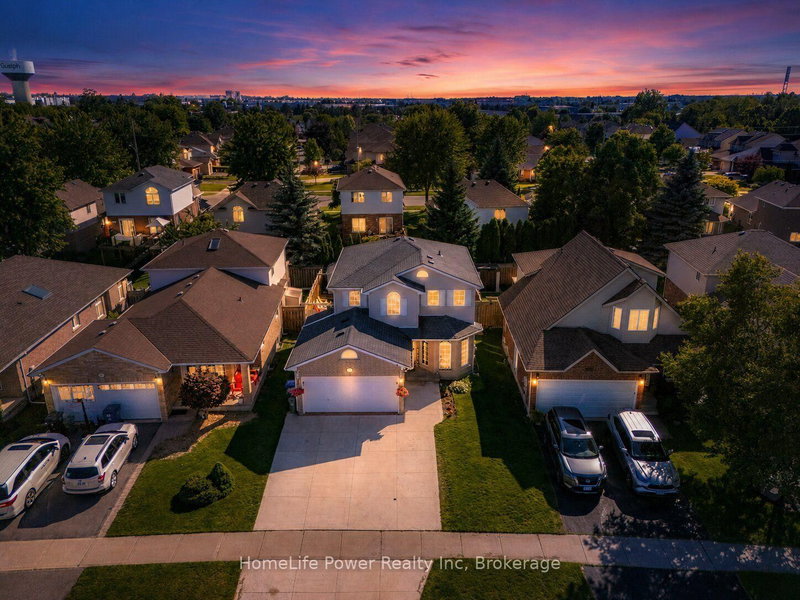 35 BORLAND Drive