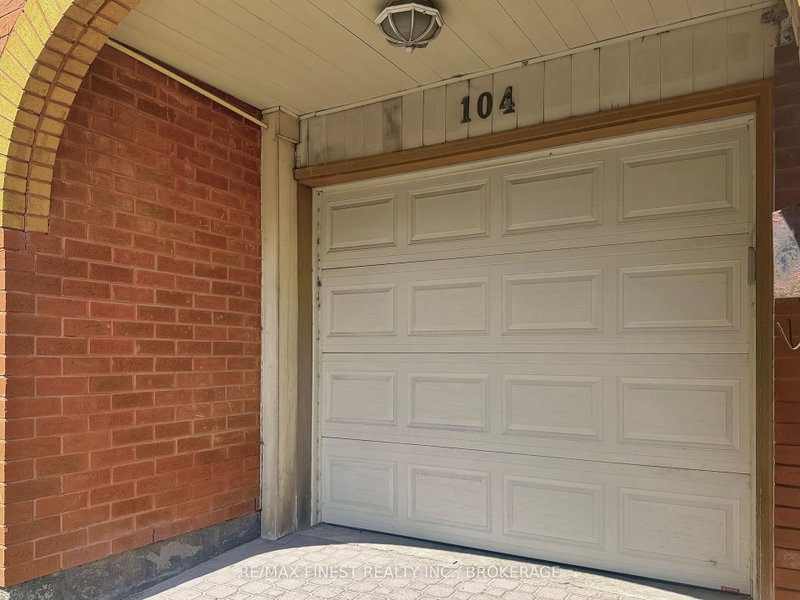 104 Ontario Street