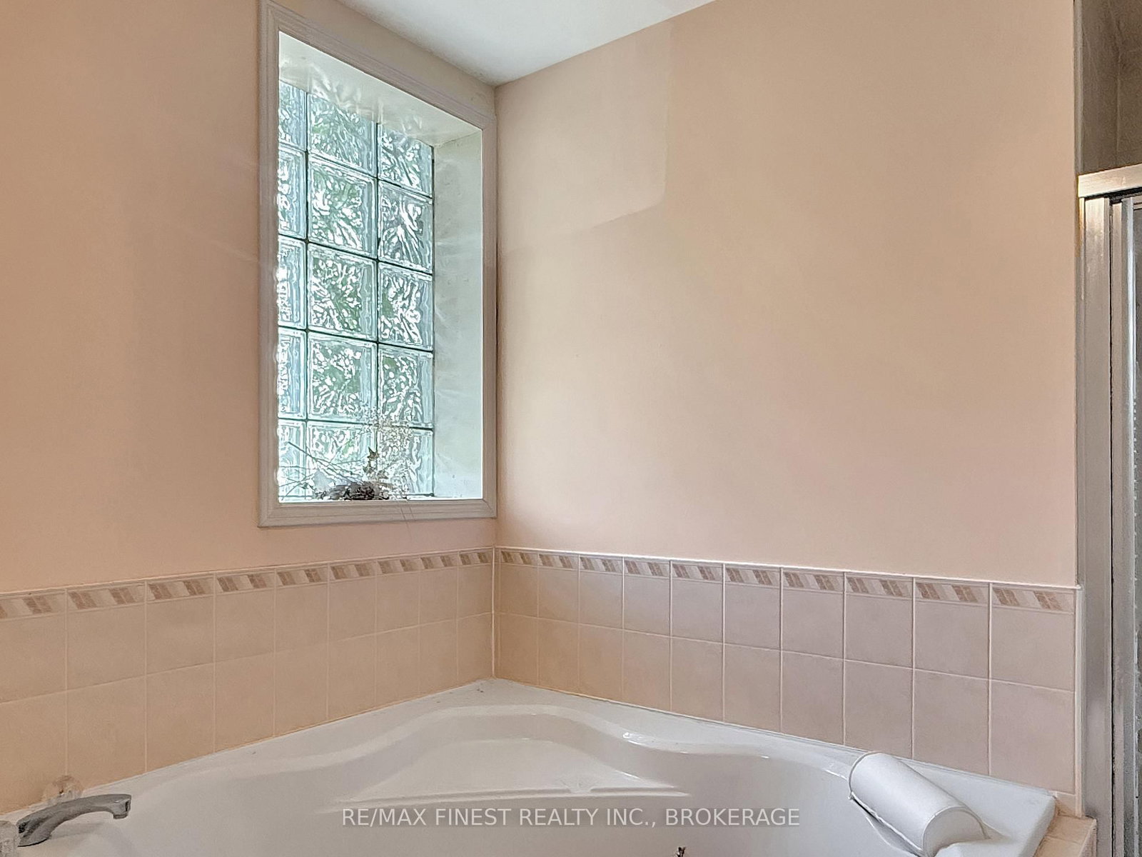 104 Ontario Street • Kingston, ON photo 32