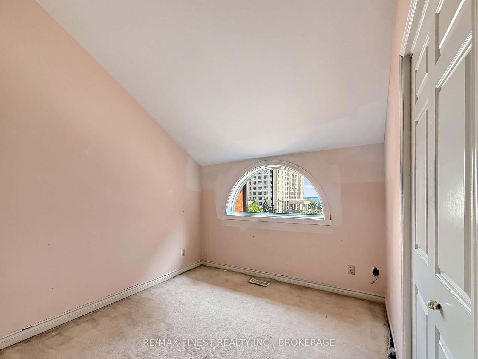 104 Ontario Street • Kingston, ON photo 34