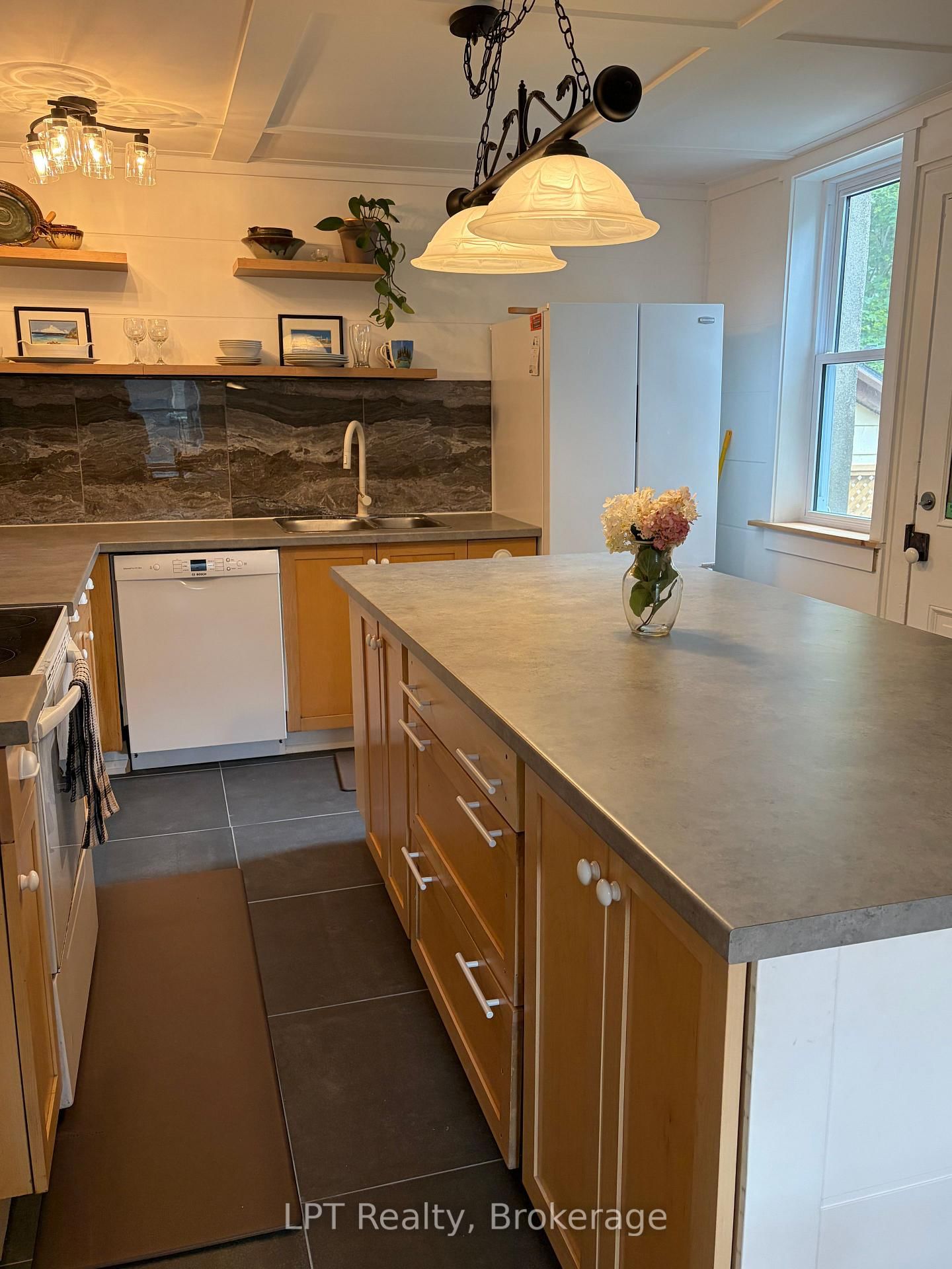 96 Charles Street • Stratford, ON photo 14