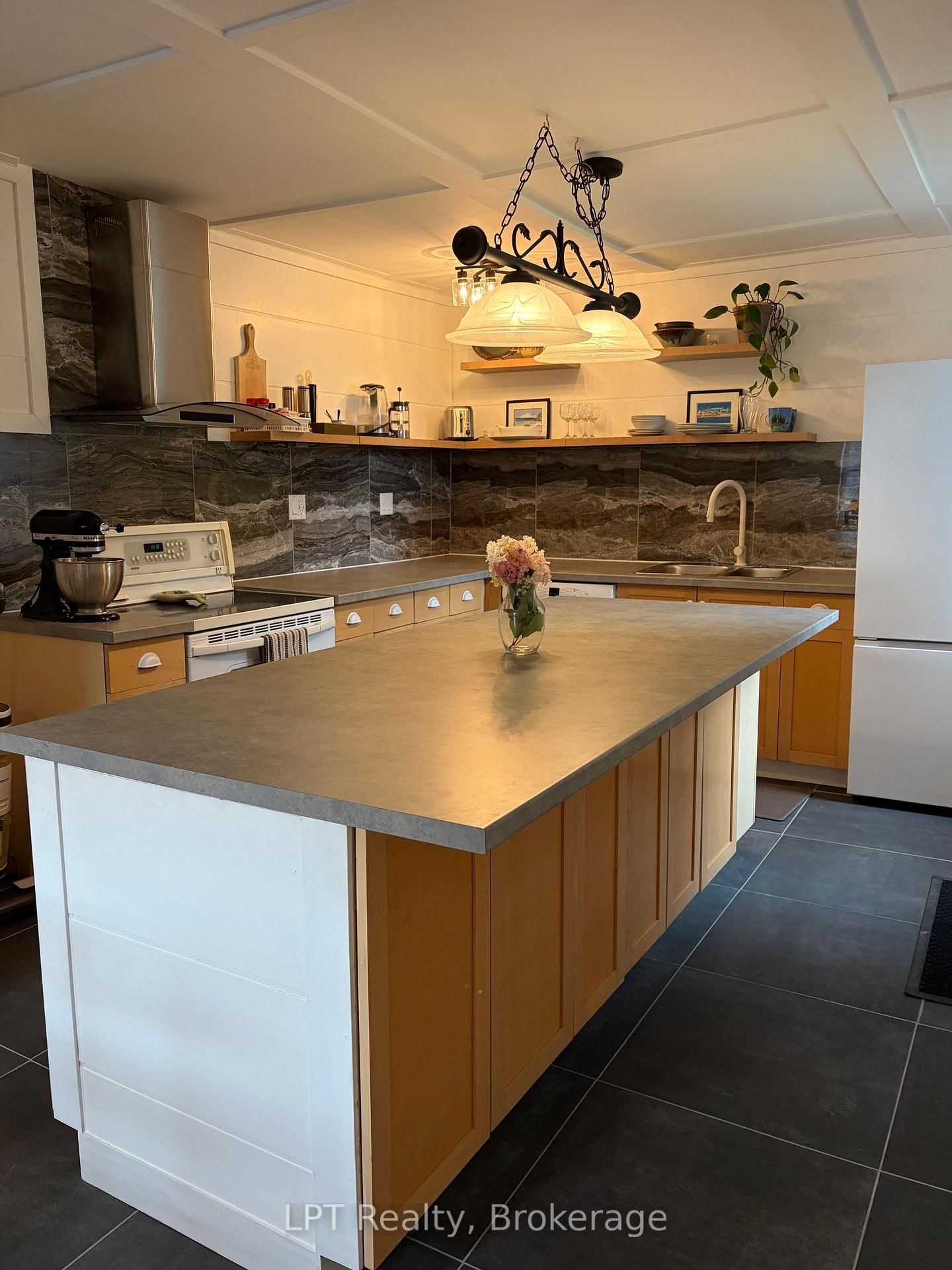 96 Charles Street • Stratford, ON photo 16