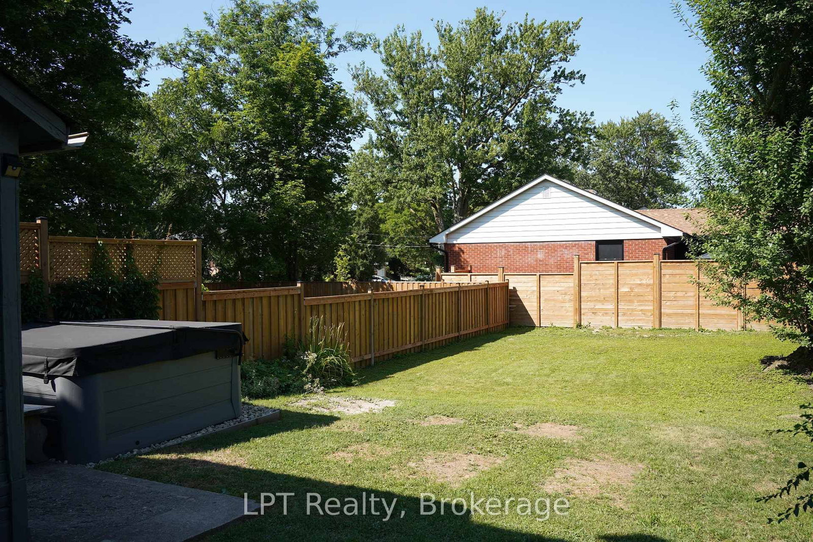 96 Charles Street • Stratford, ON photo 34