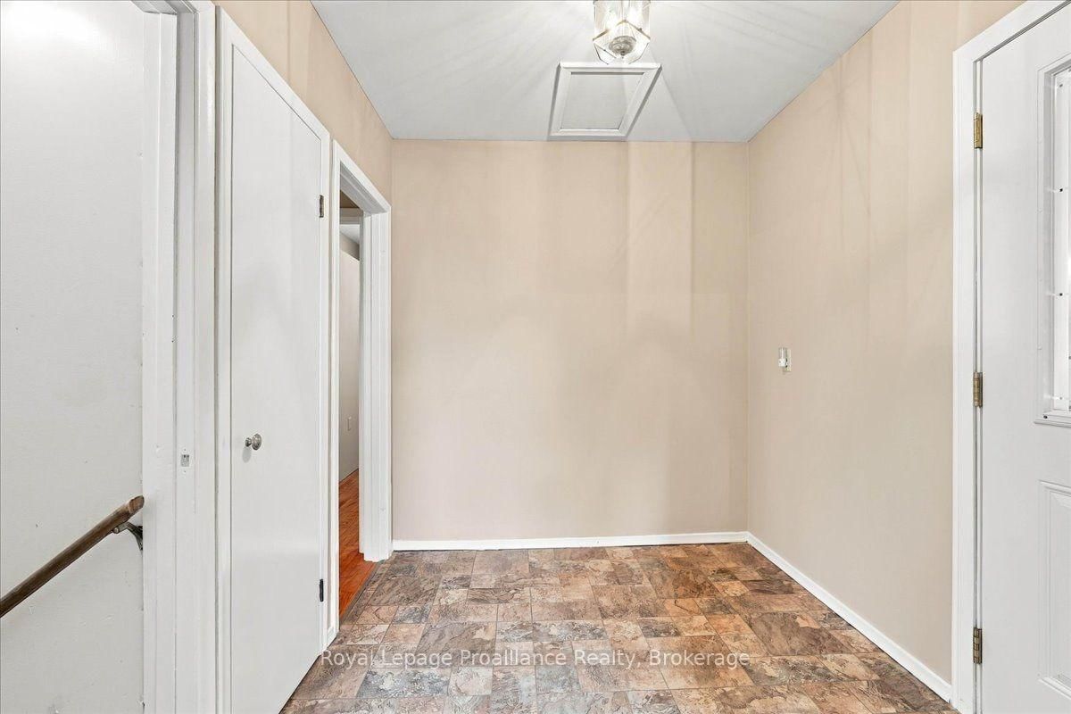 505 County Road 8 • Napanee, ON photo 17