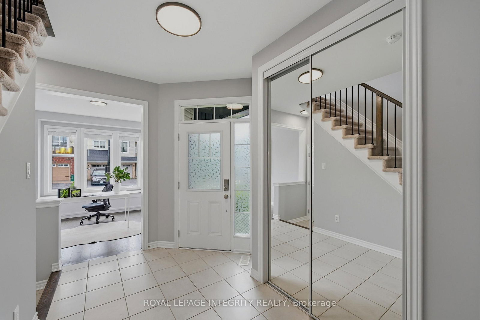 337 MEADOWBREEZE Drive • Ottawa, ON photo 4