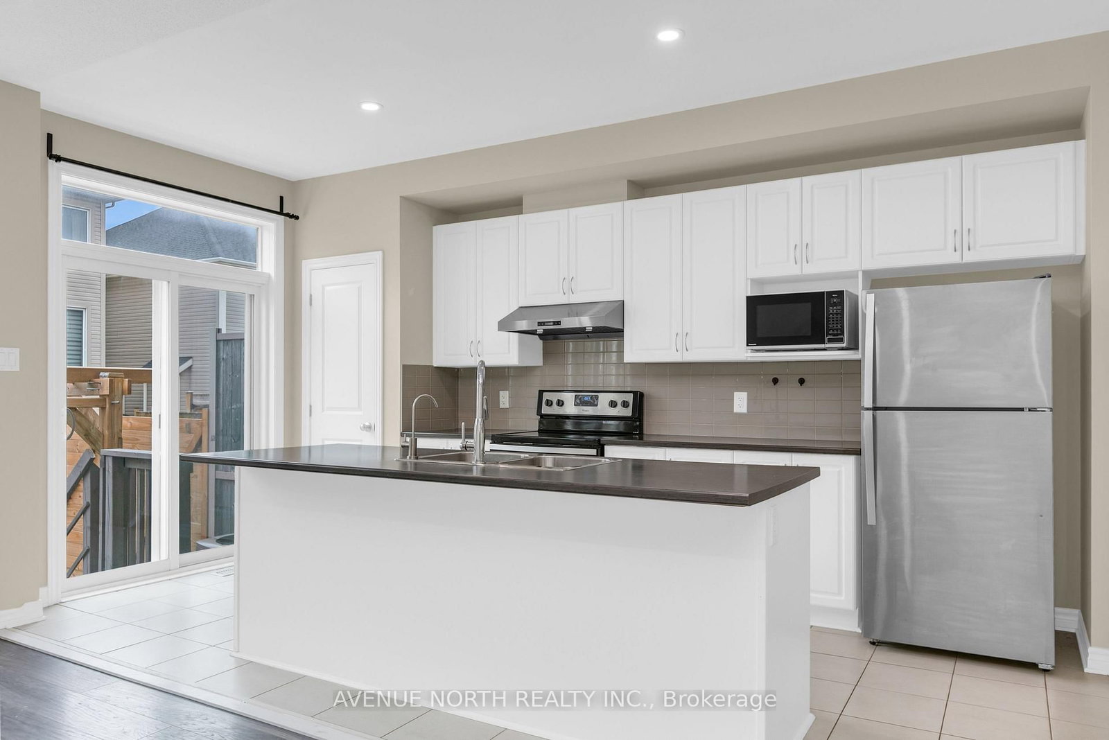 940 Kilbirnie Drive • Ottawa, ON photo 24