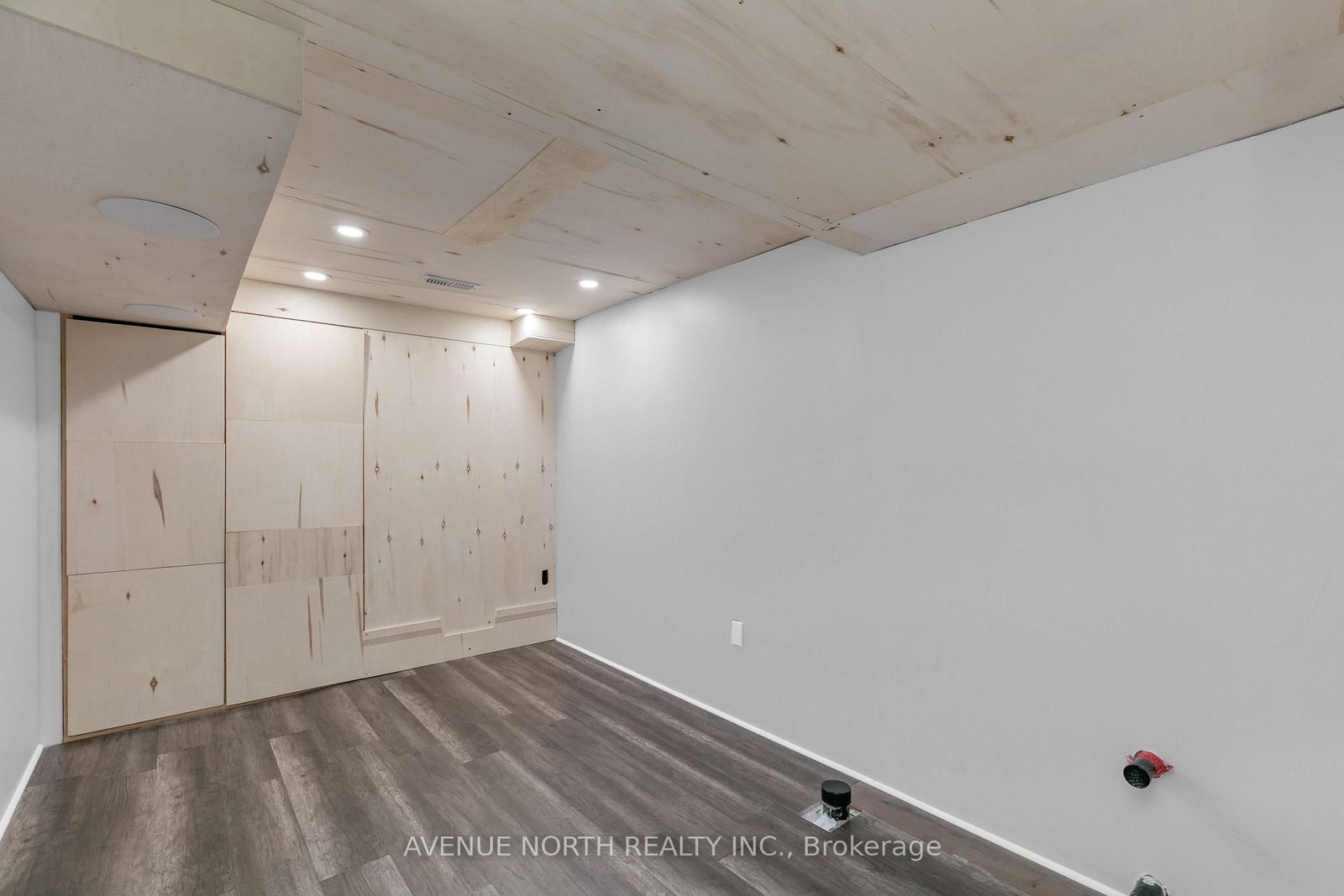 940 Kilbirnie Drive • Ottawa, ON photo 46