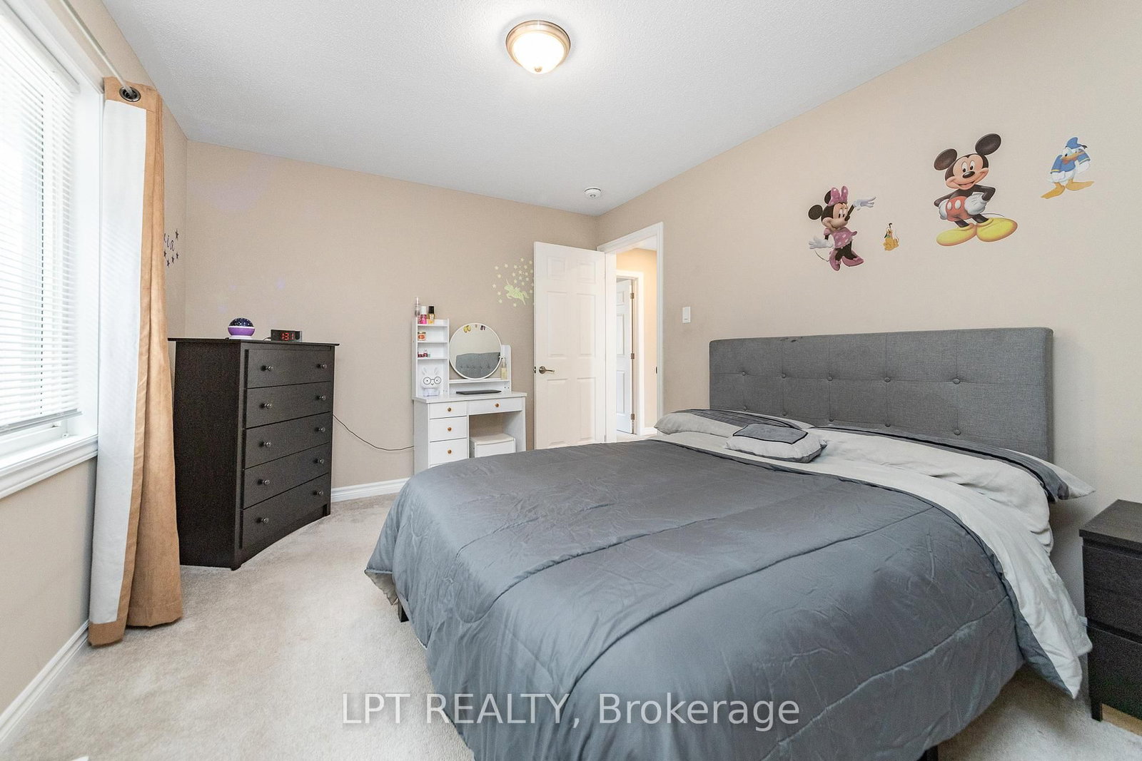 908 Pedigree Street • Stittsville, ON photo 21