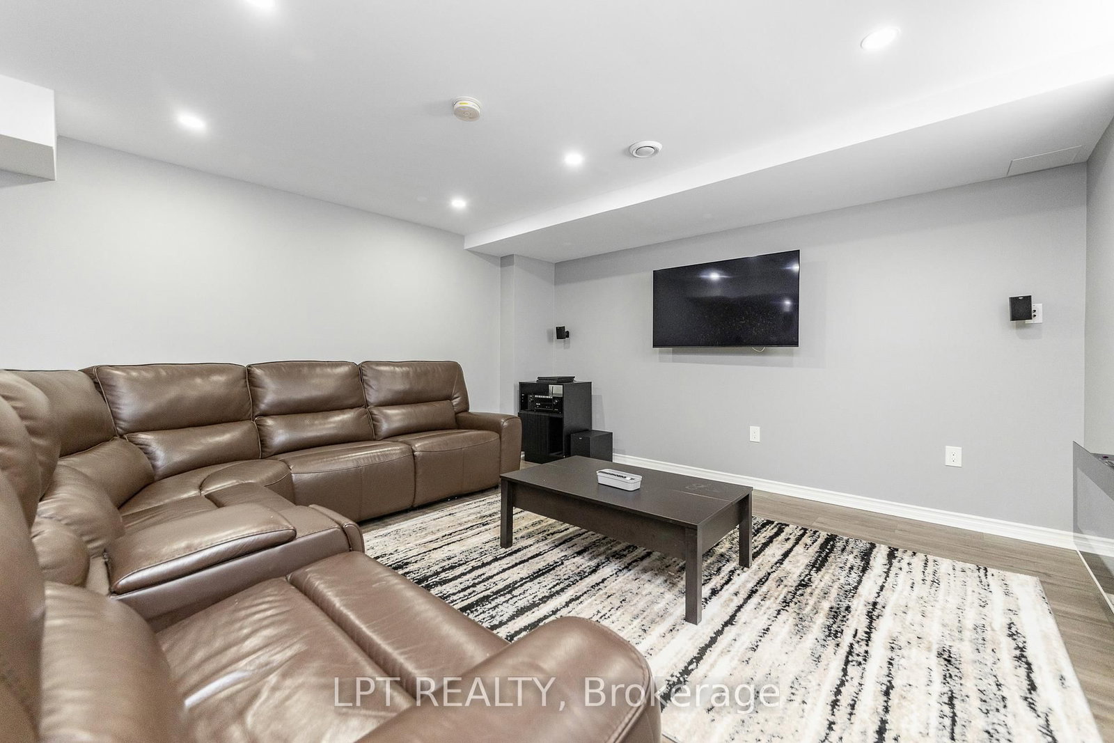 908 Pedigree Street • Stittsville, ON photo 30