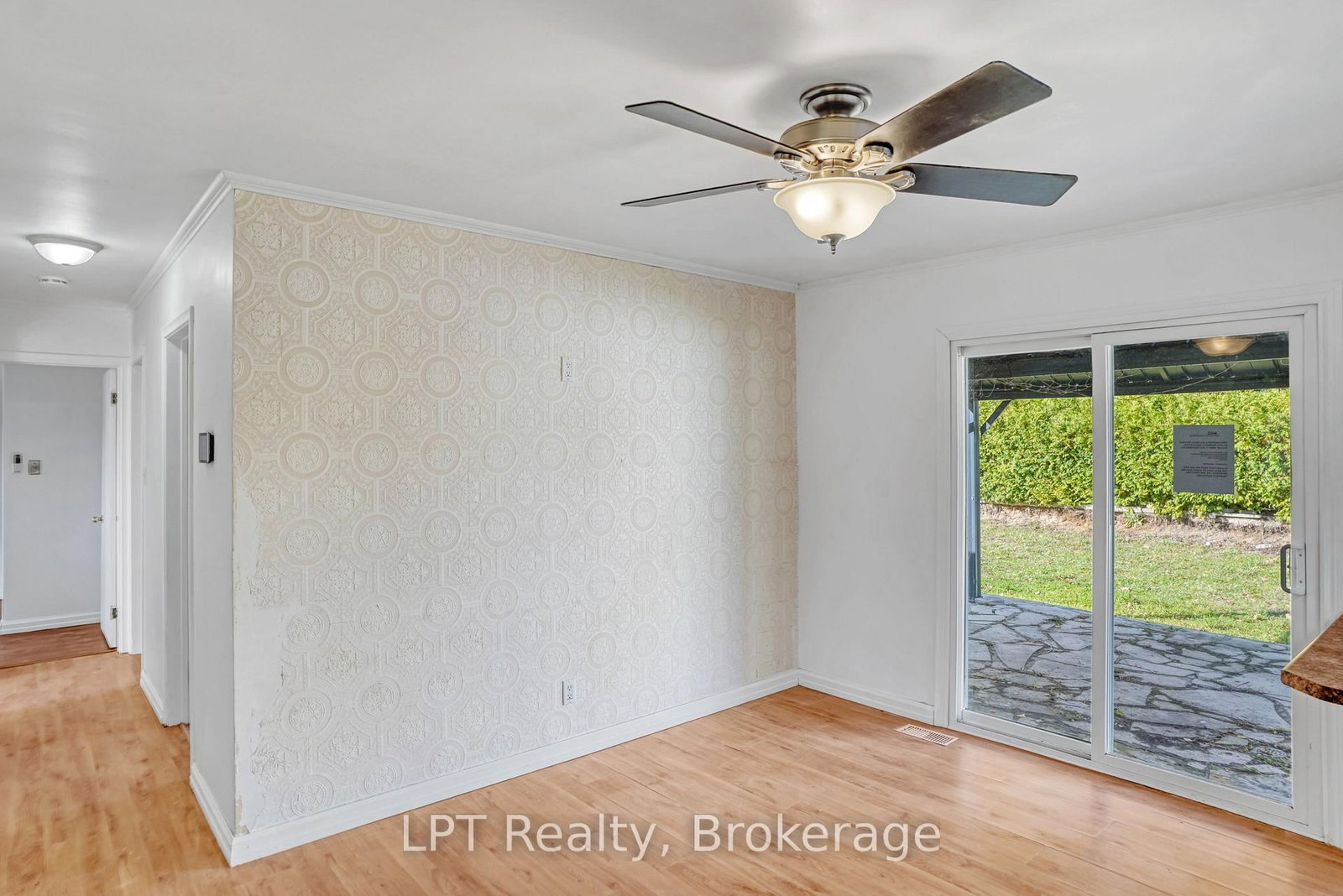 470 7th Street • Hanover, ON photo 16