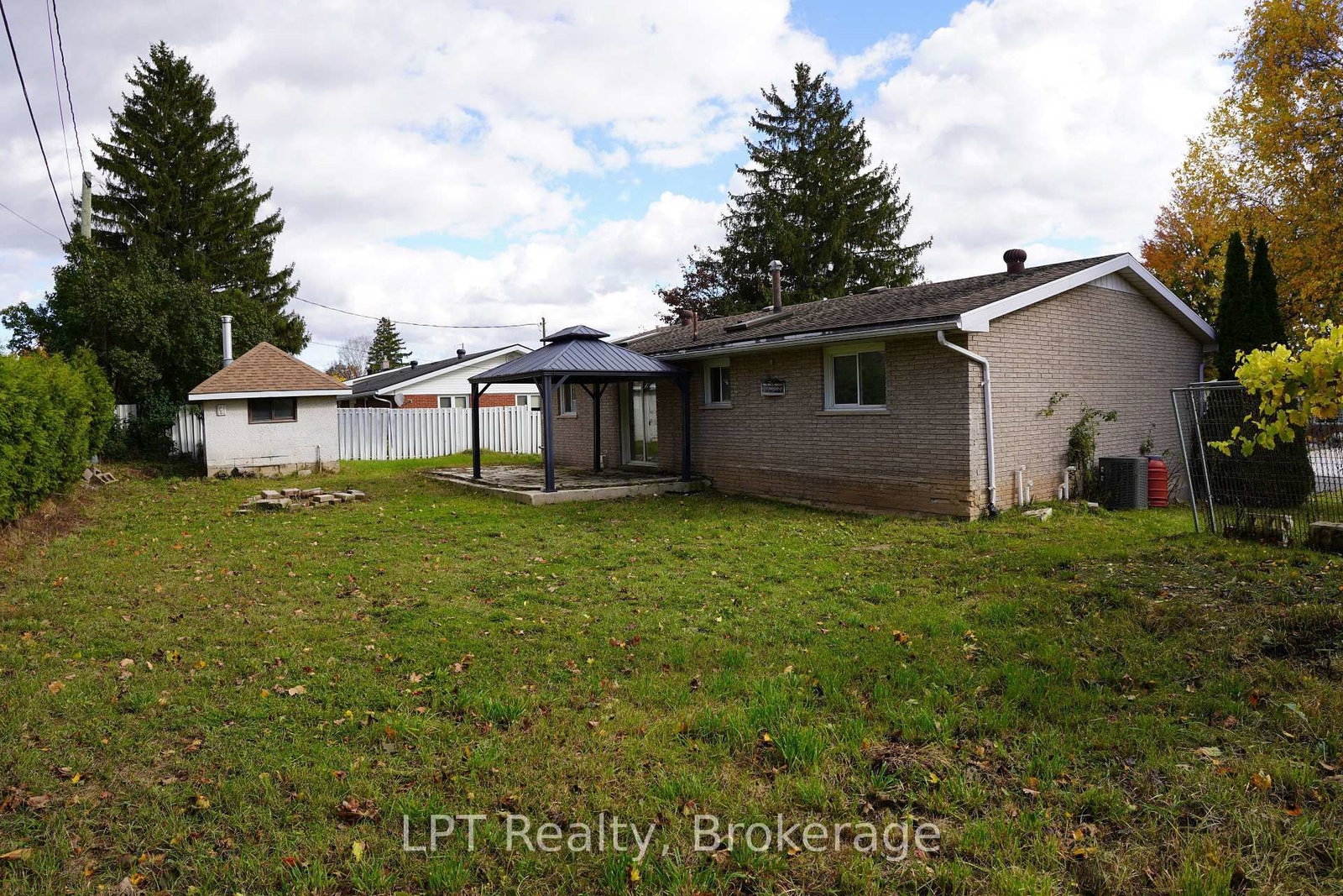 470 7th Street • Hanover, ON photo 42
