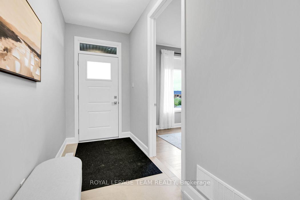 1165 Potter Drive • Brockville, ON photo 3