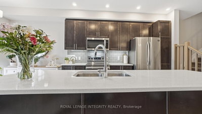 662 PUTNEY Crescent • Ottawa, ON photo 7