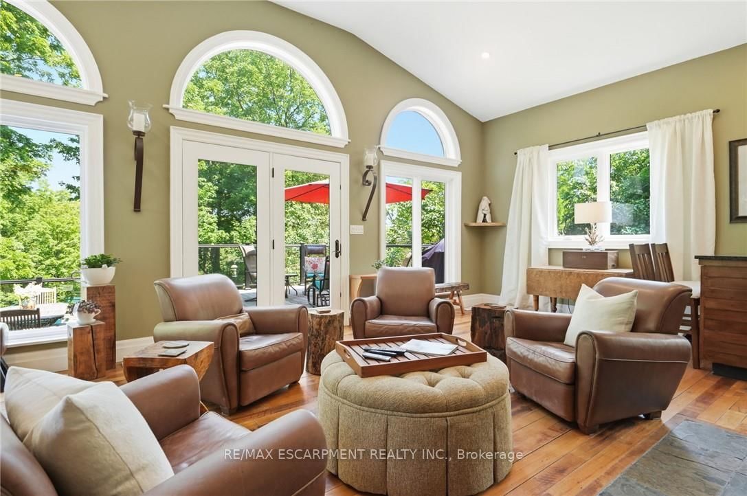 376 Moxley Road • Hamilton, ON photo 13