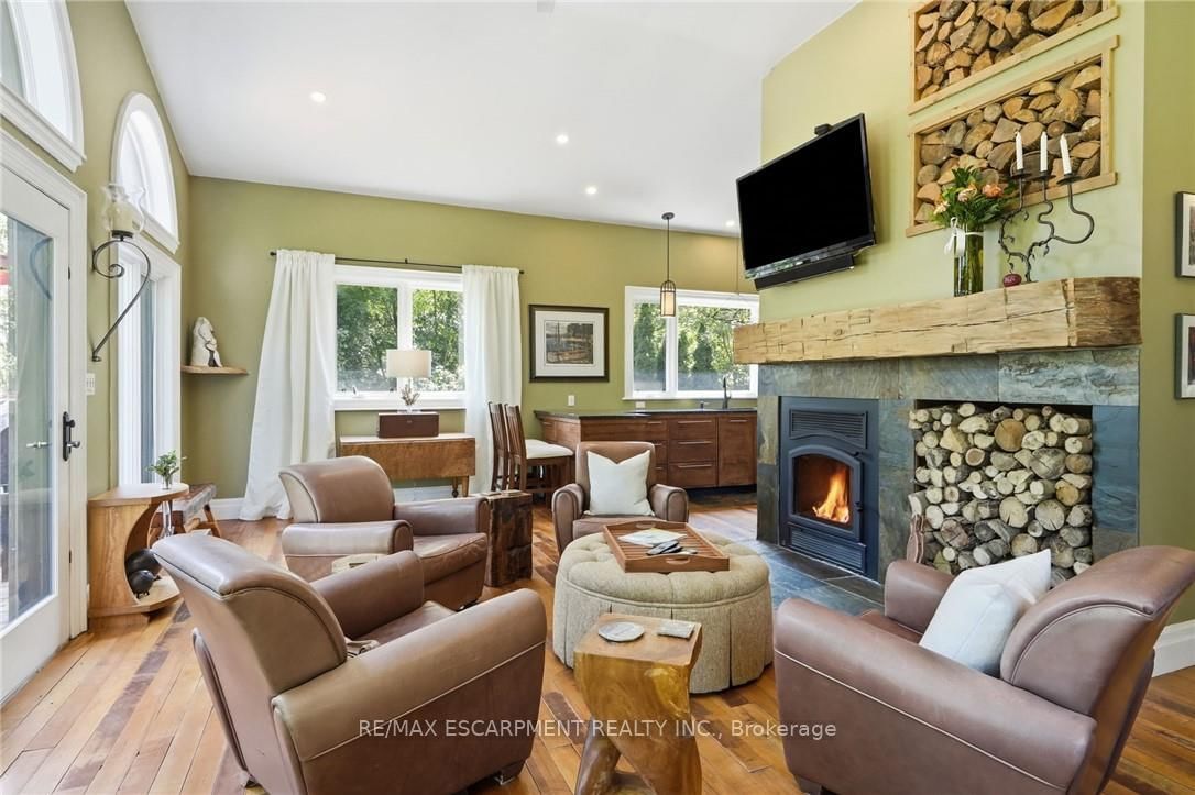 376 Moxley Road • Hamilton, ON photo 14