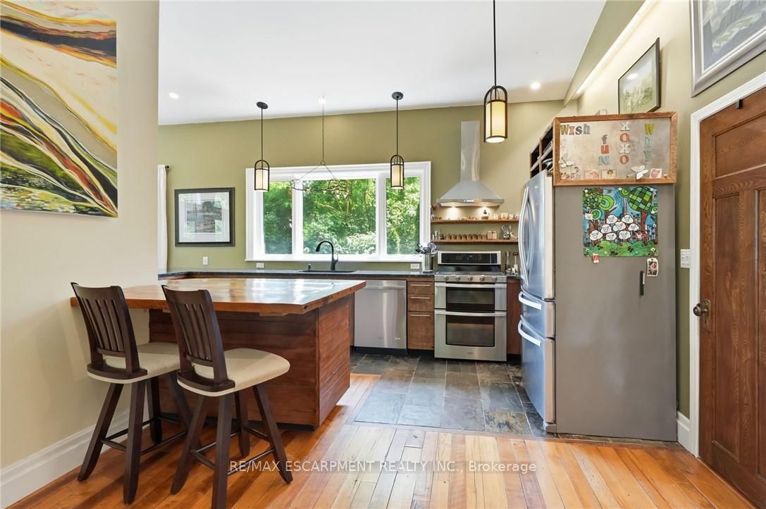 376 Moxley Road • Hamilton, ON photo 9
