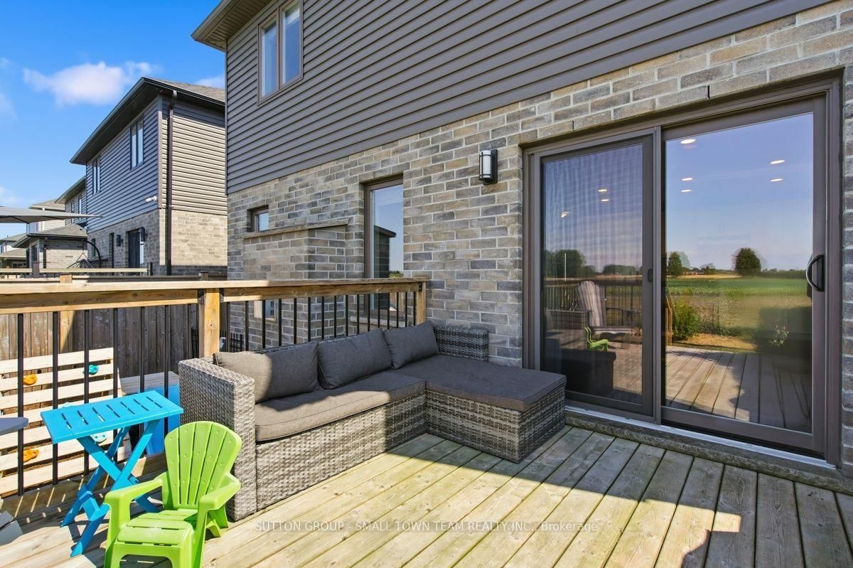 122 Gilmour Drive • Lucan Biddulph, ON photo 38