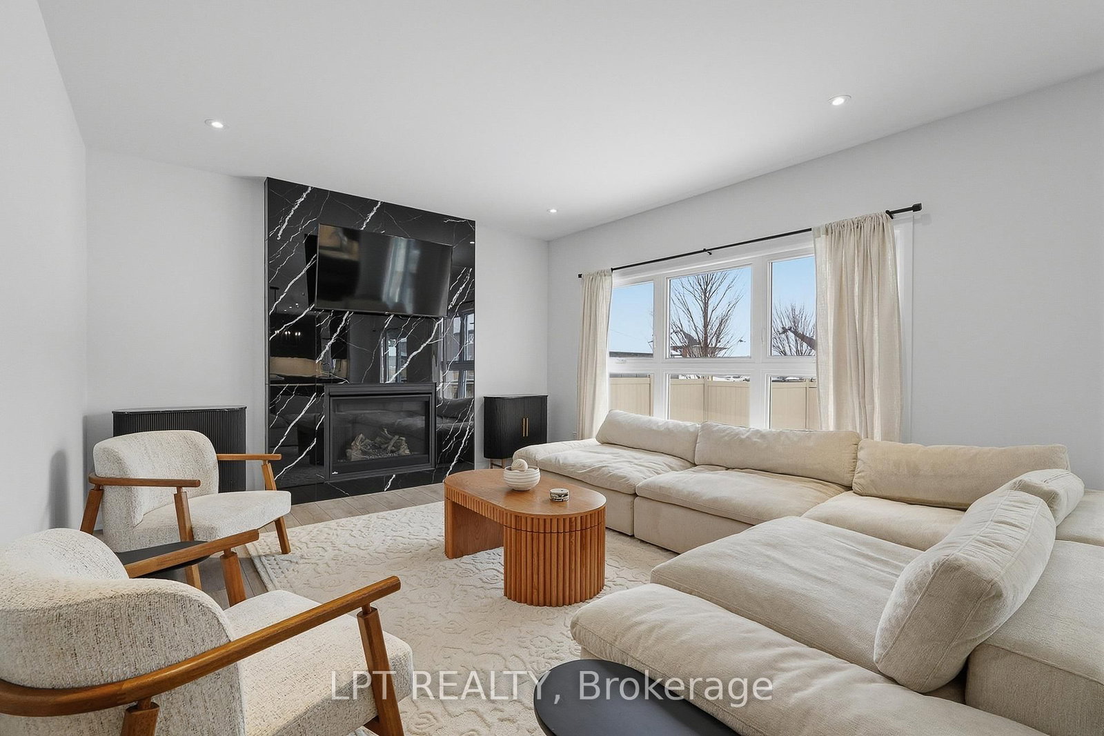 301 Moonlight Drive • Russell, ON photo 17