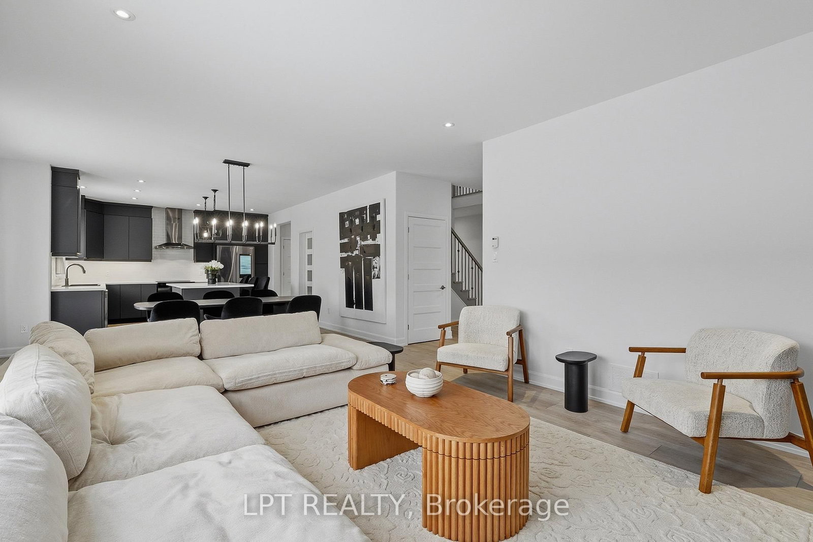 301 Moonlight Drive • Russell, ON photo 18