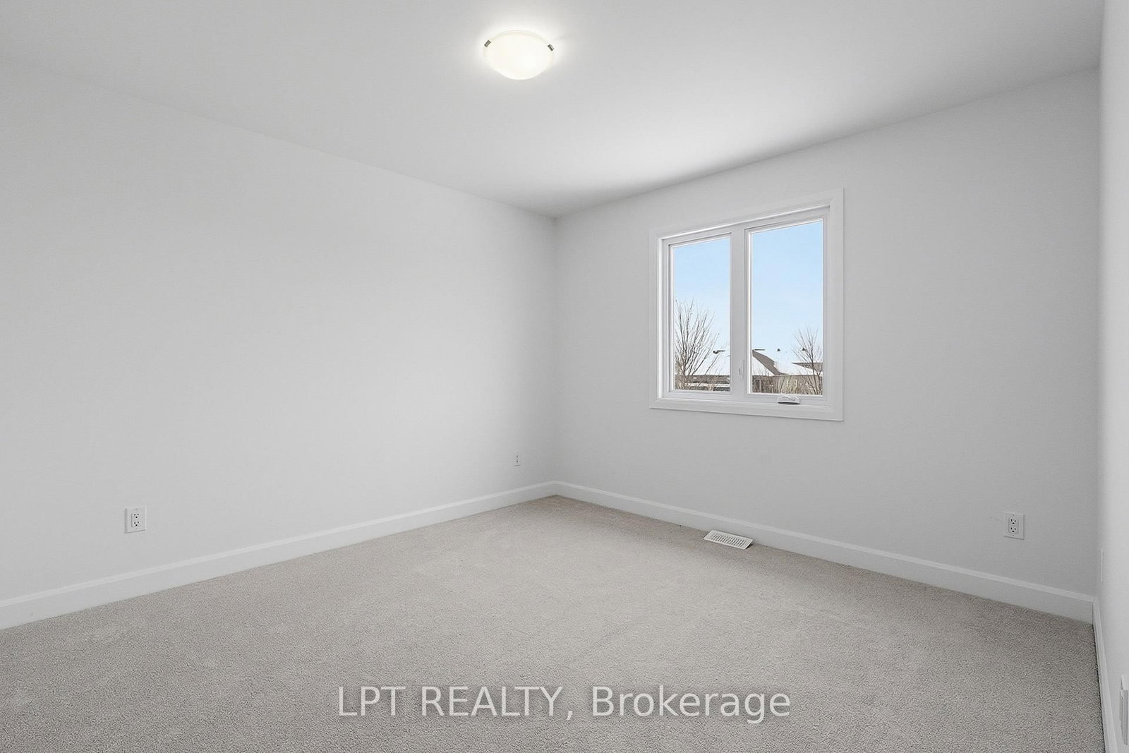 301 Moonlight Drive • Russell, ON photo 21
