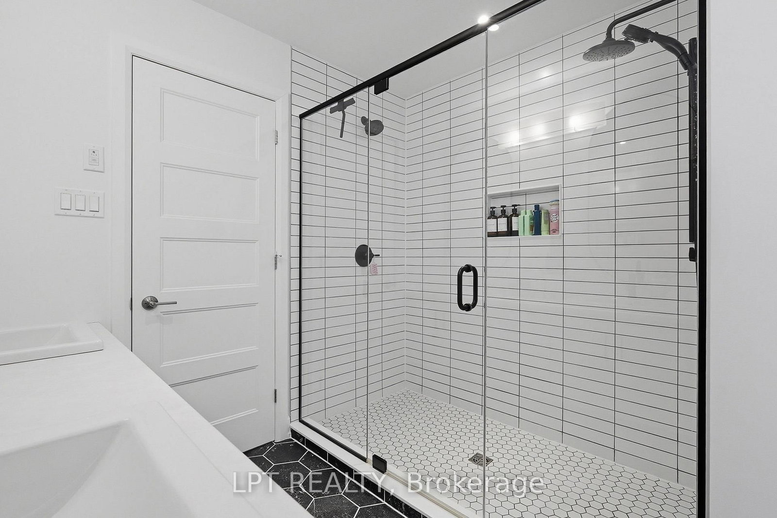 301 Moonlight Drive • Russell, ON photo 25
