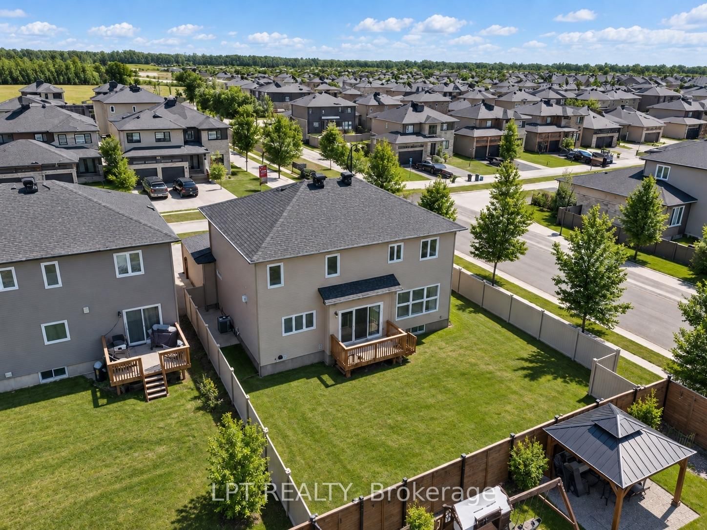 301 Moonlight Drive • Russell, ON photo 32