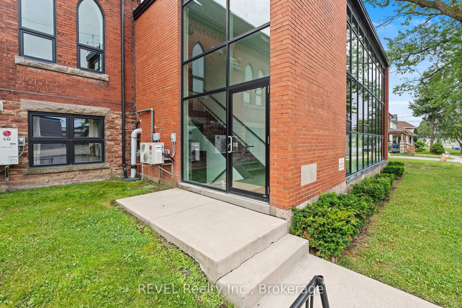 405 Merritt Street • #3 • St. Catharines, ON photo 33
