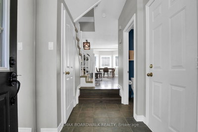 86 Saddlesmith Circle • Ottawa, ON photo 3