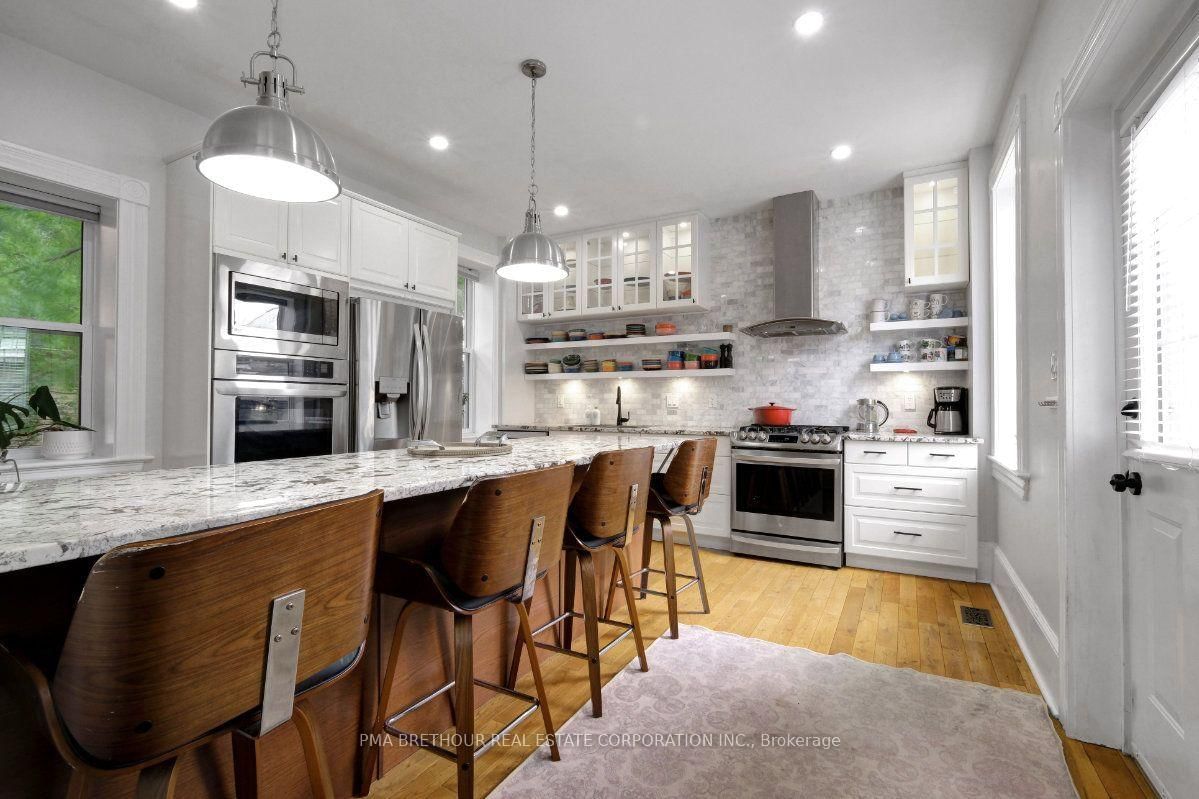 8 North Street • Perth, ON photo 17