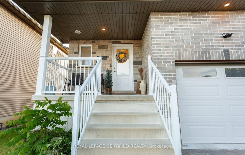 33 Kendell Lane