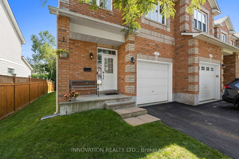 37 Chantilly Gate
