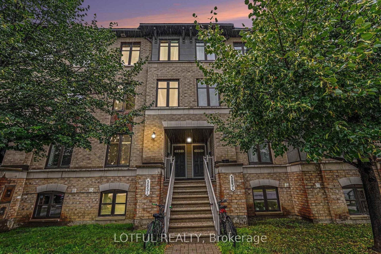 585 Chapman Mills Drive • #20 • Ottawa, ON photo 1