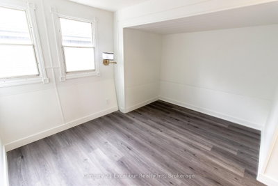 422 Pine Pass Road N • Centre Wellington, ON photo 8