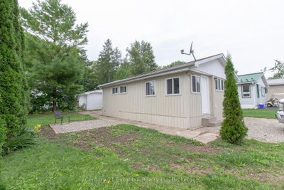 422 Pine Pass Road N • Centre Wellington, ON photo 9