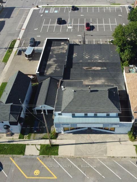 40 Main St E photo 2