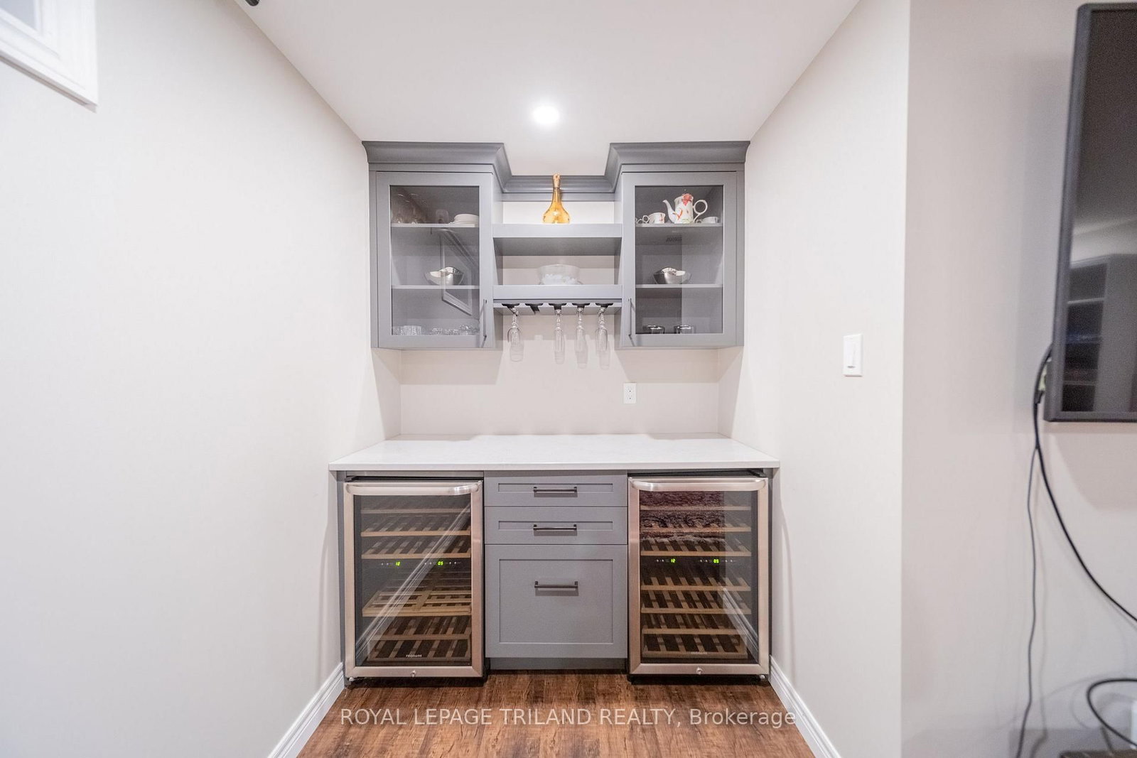 10498 Pinetree Drive • Lambton Shores, ON photo 33