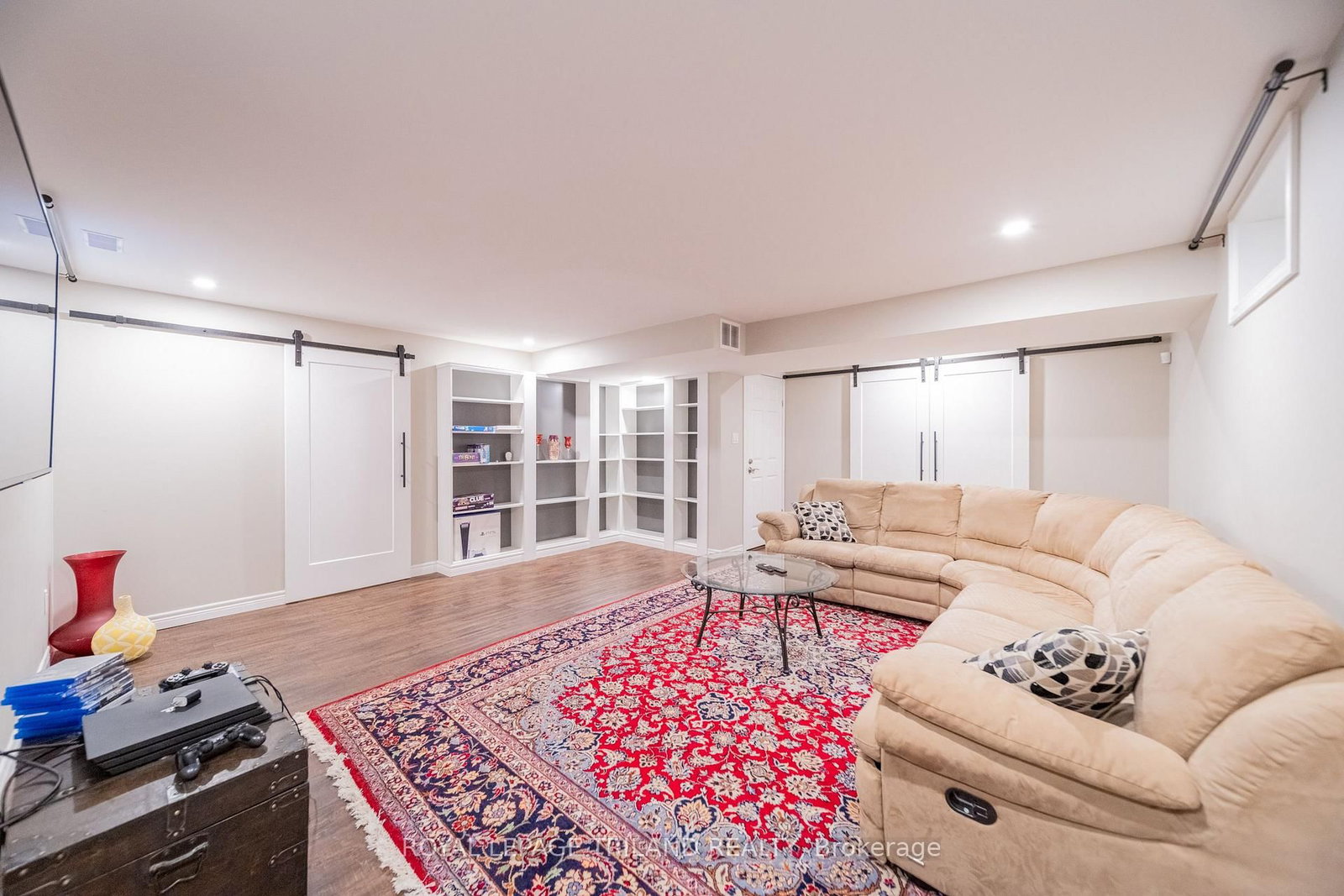 10498 Pinetree Drive • Lambton Shores, ON photo 34