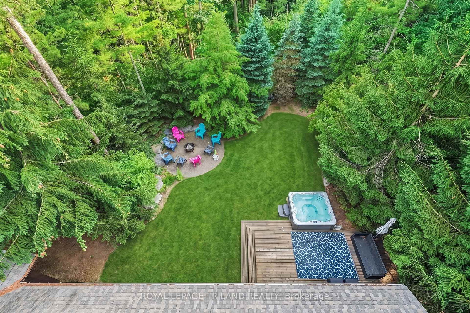 10498 Pinetree Drive • Lambton Shores, ON photo 41