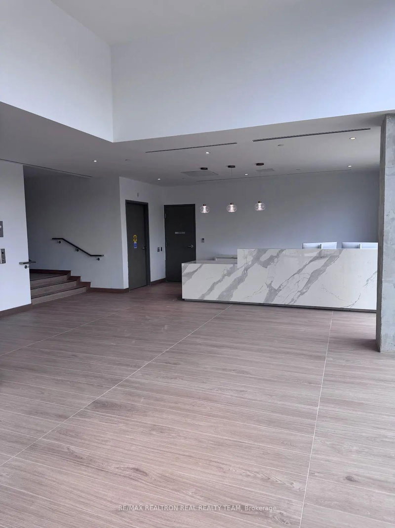 418 - 100 Carrick Trail