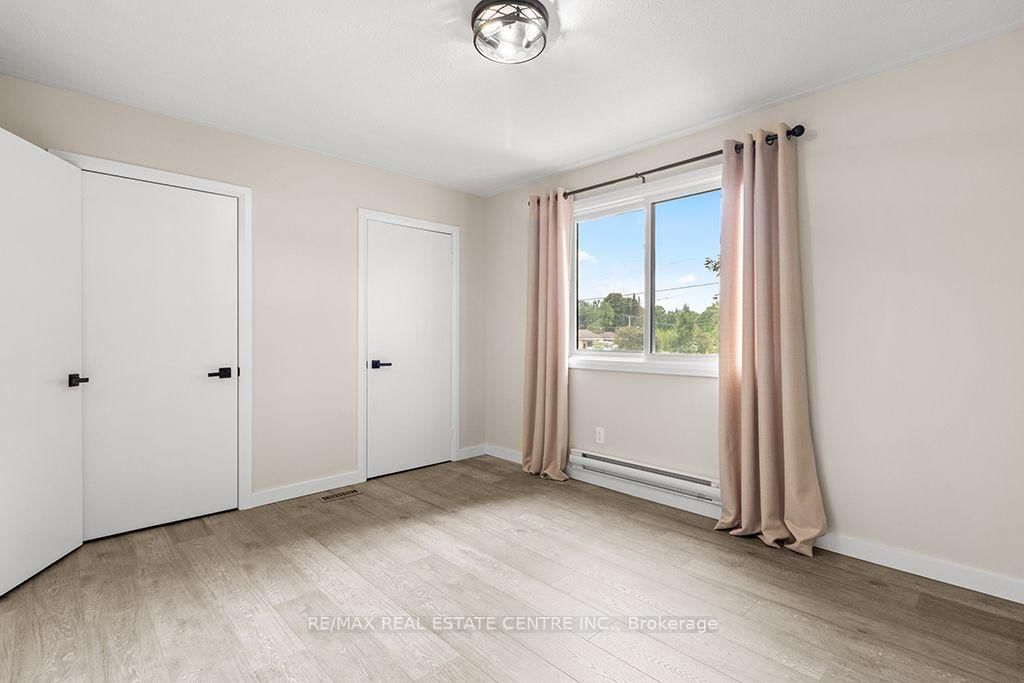 1030 Yonge Street S • Brockton, ON photo 17