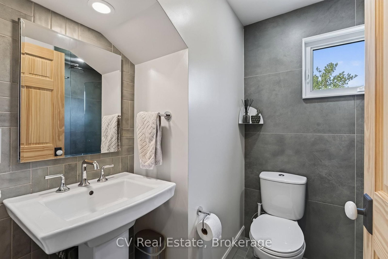 110 John Street • Meaford, ON photo 24