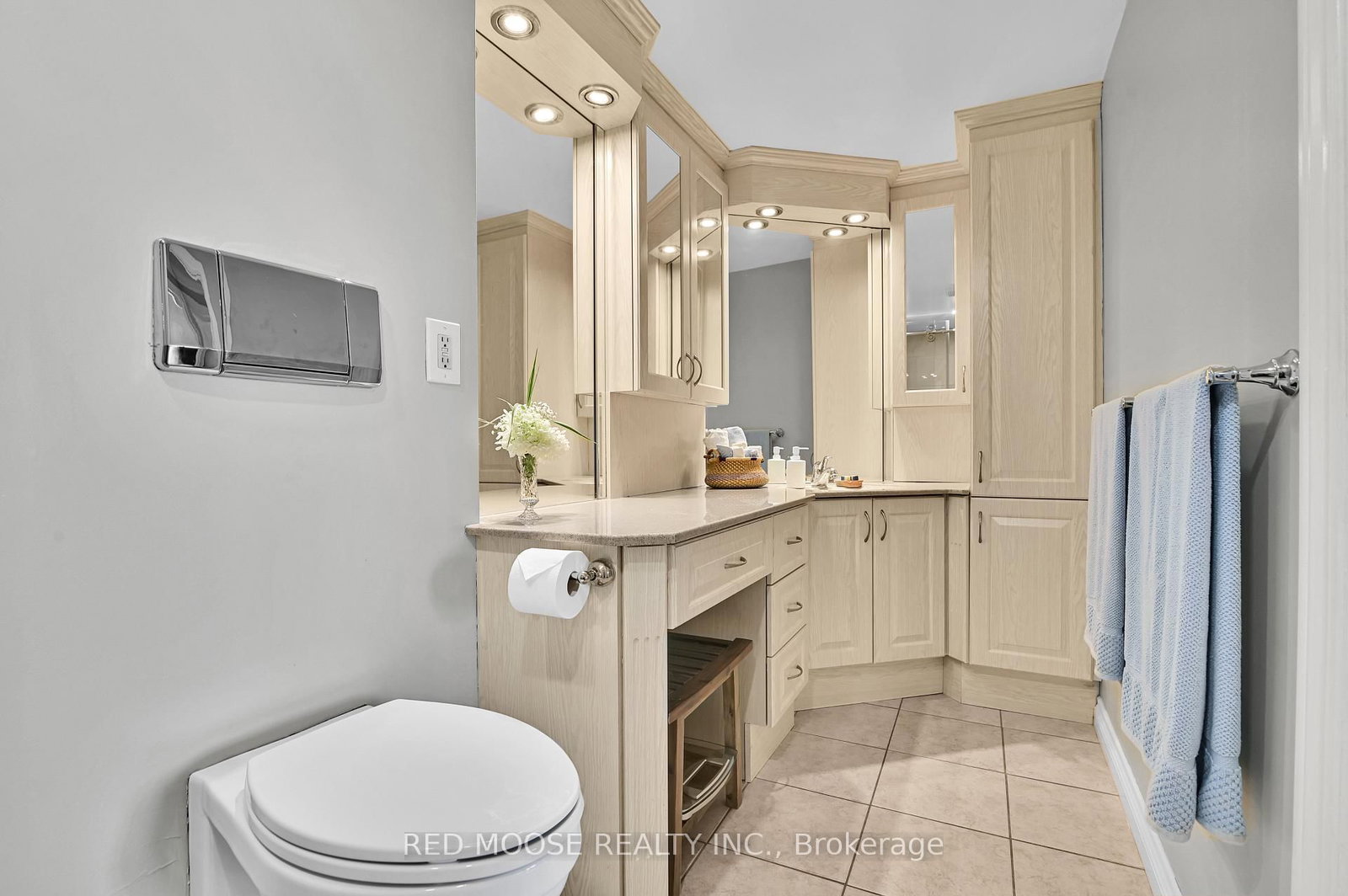 1081 Ambleside Drive • #2410 • Ottawa, ON photo 25