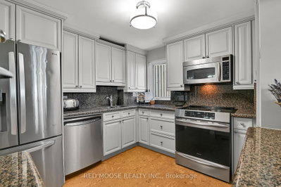 1081 Ambleside Drive • #2410 • Ottawa, ON photo 7