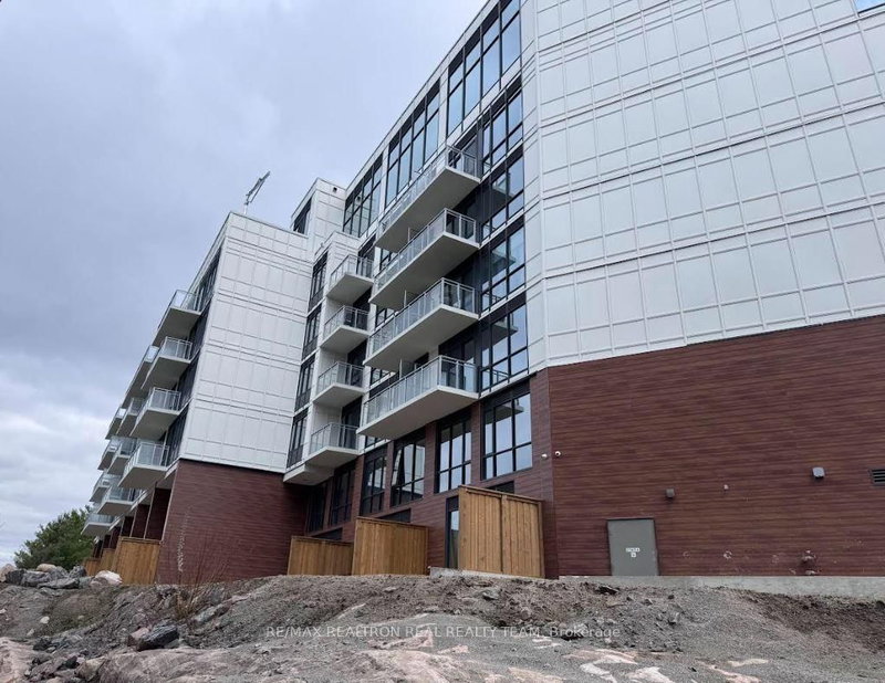 412 - 100 Carrick Trail
