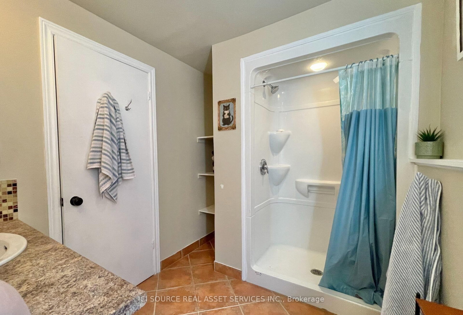 34 Grantham Avenue • St. Catharines, ON photo 18