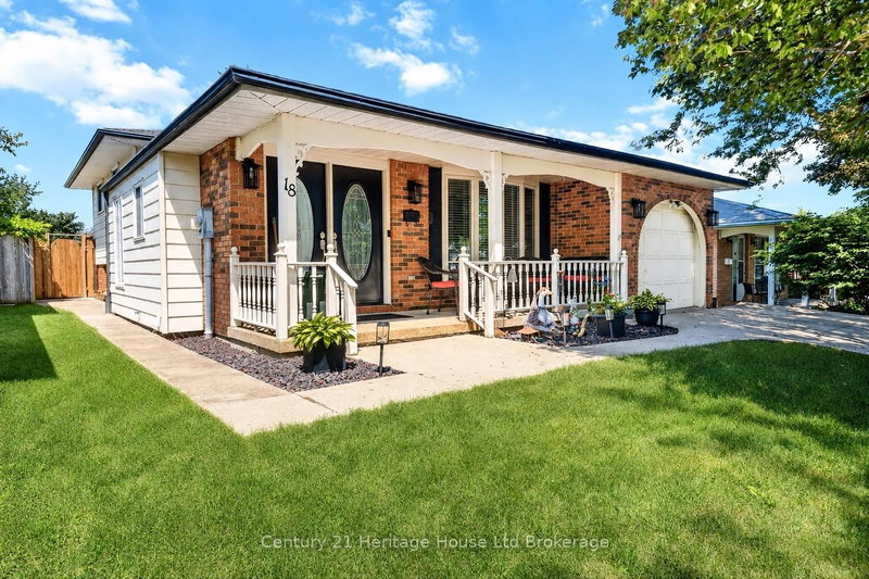 18 Locust Crescent