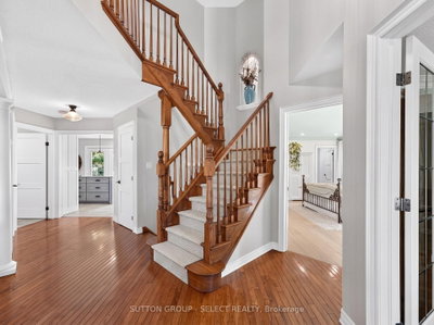 2 Garnet Court • London North, ON photo 3