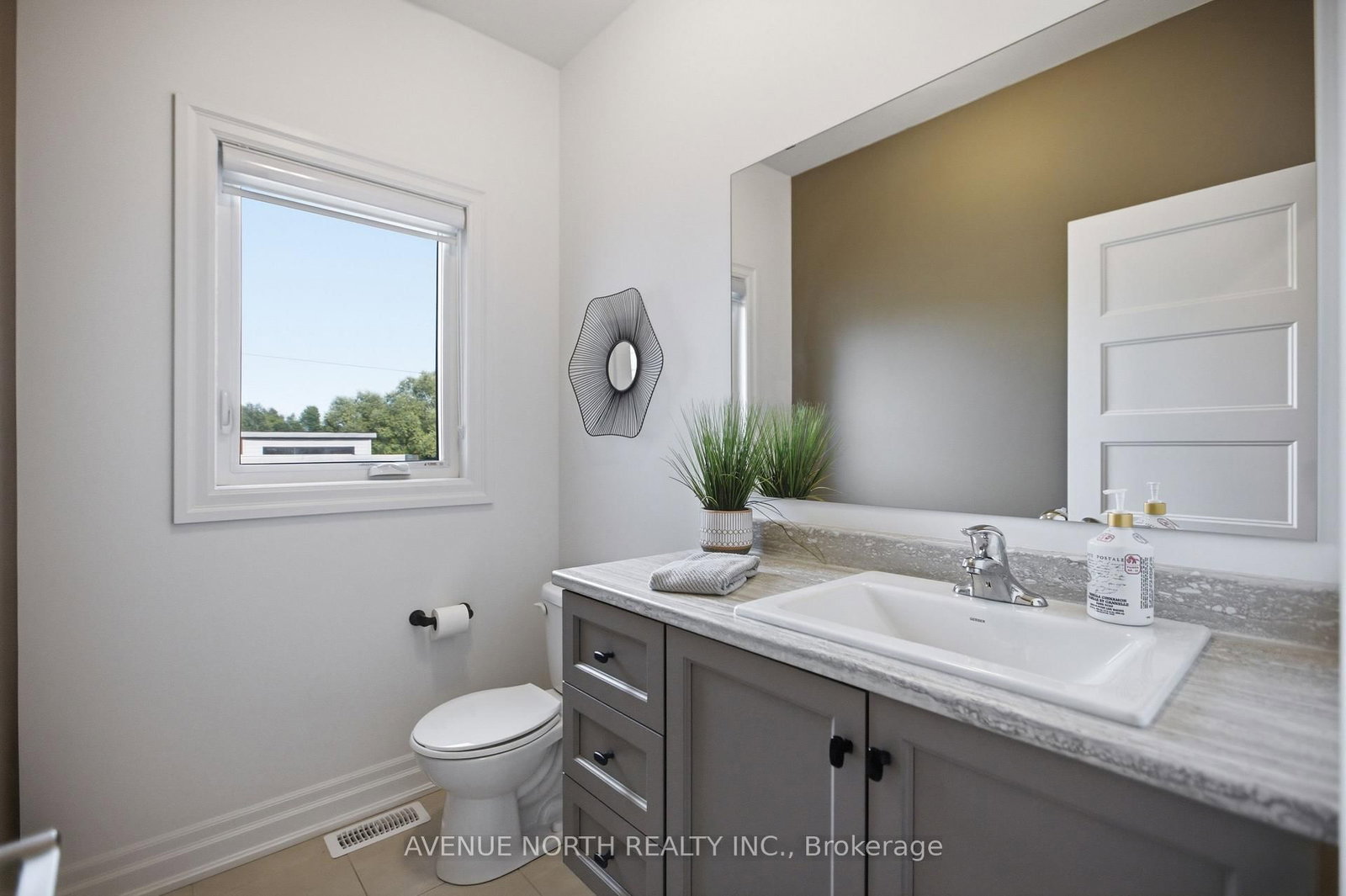 36 Nancy Street • Russell, ON photo 13