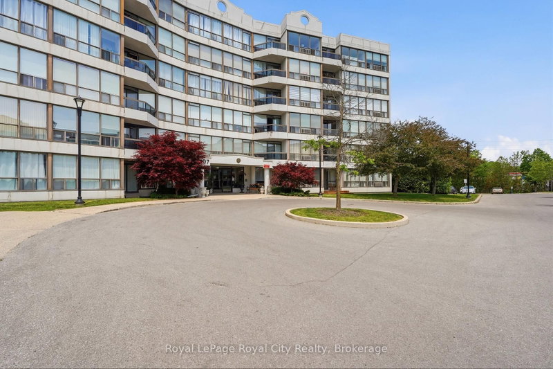 610 - 107 Bagot Street
